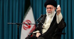 ebrahim-raisi-a-murit:-liderul-suprem-a-numit-un-presedinte-interimar,-5-zile-de-doliu-national-in-iran